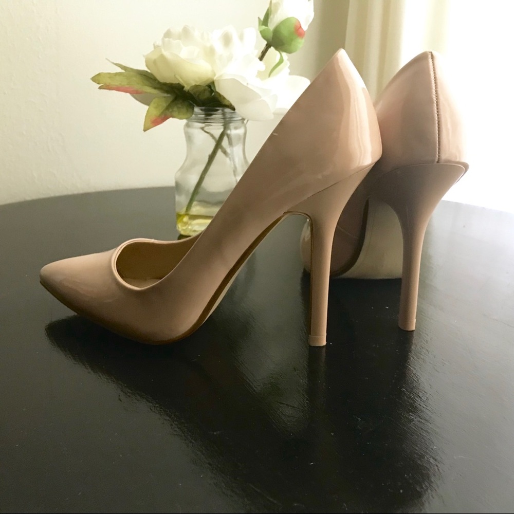 ZARA Nude Point Toe Pumps